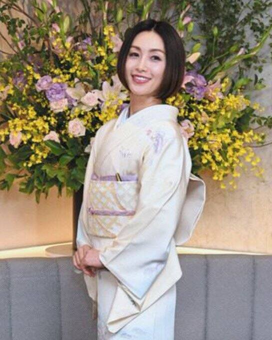 酒井法子の幸せすぎます投稿とは？ストーリーズの内容と話題の理由を解説